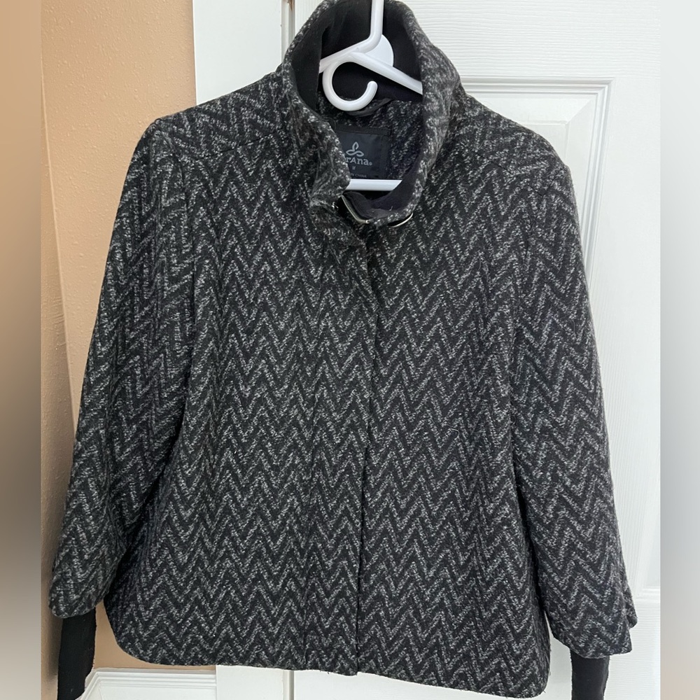 Women’s Prana wool jacket (M)